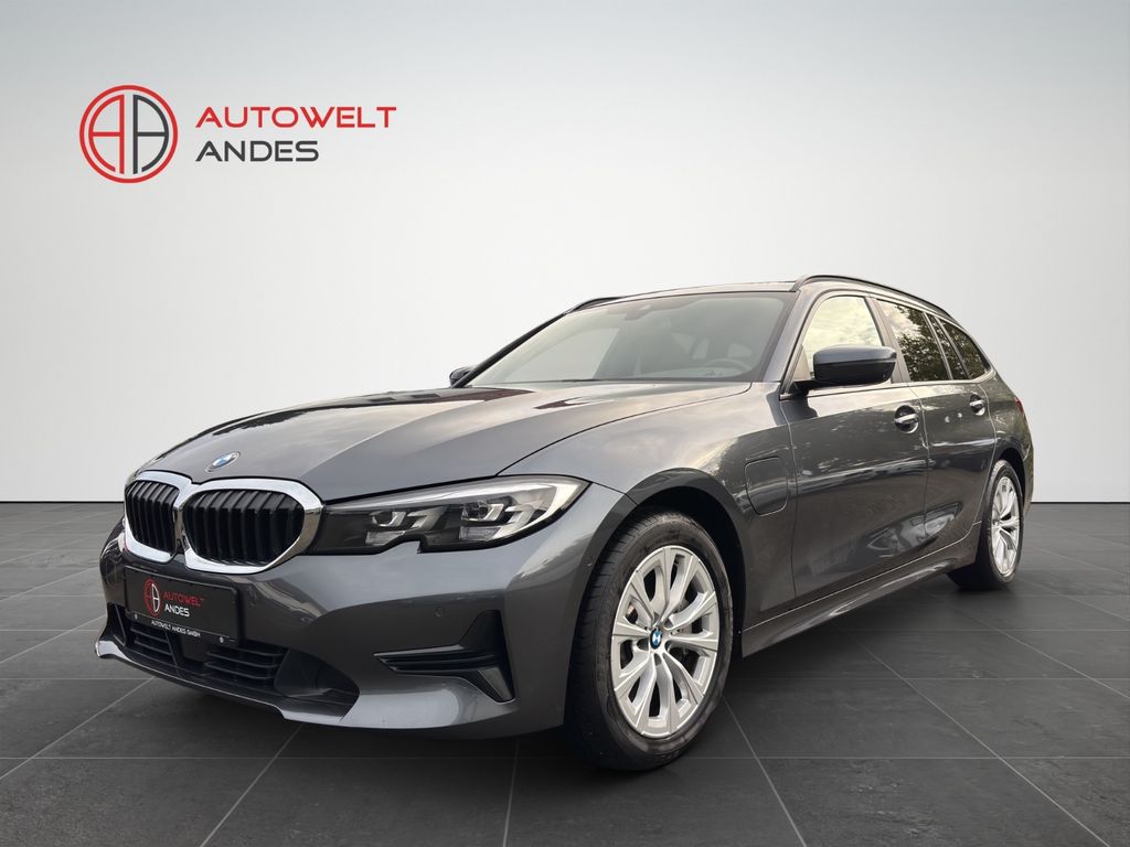 BMW 330 2021