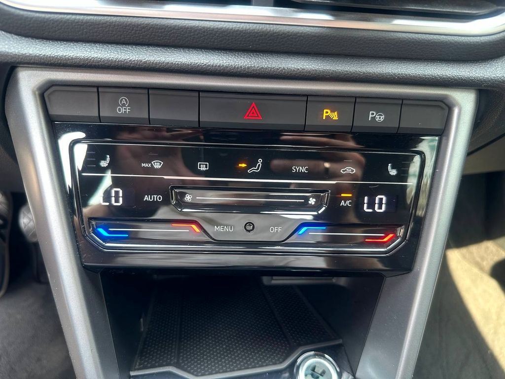 Volkswagen T-Roc 2023
