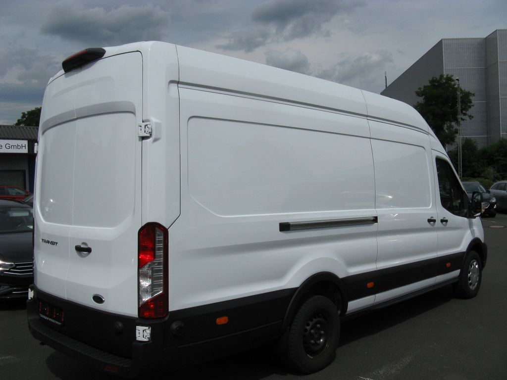 Ford Transit 2023