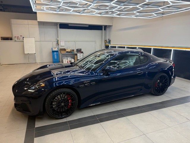 Maserati Granturismo 2025