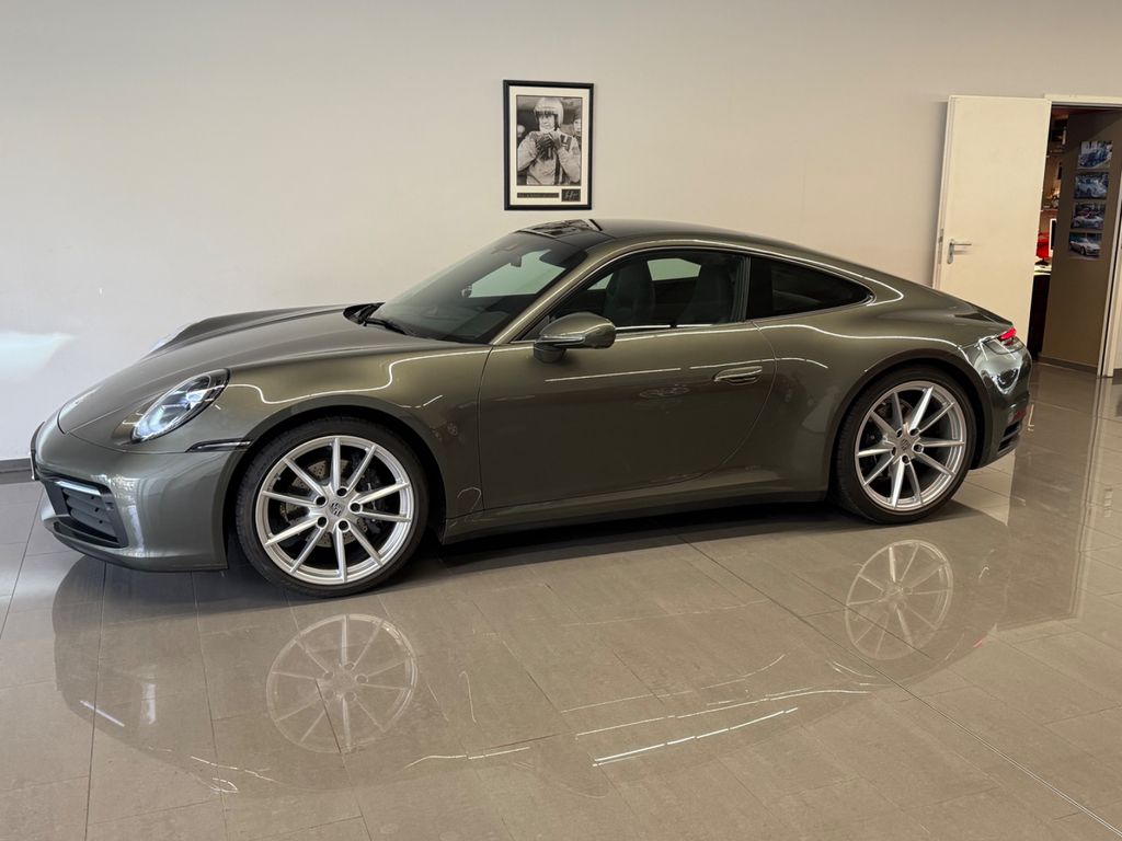 Porsche 992 2023
