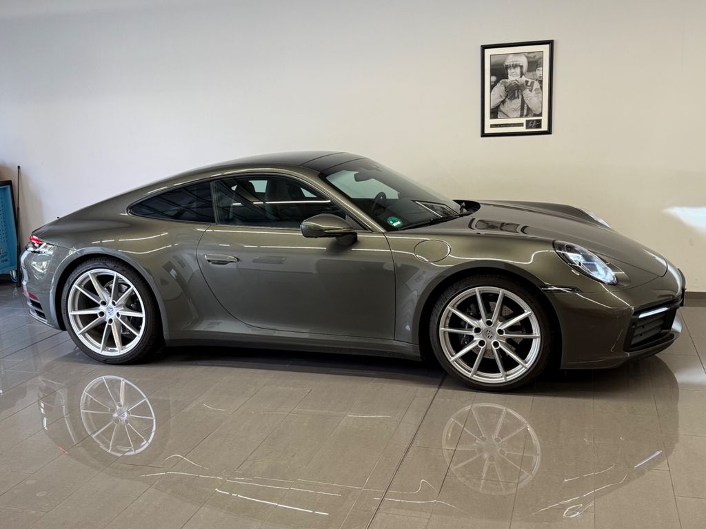 Porsche 992 2023