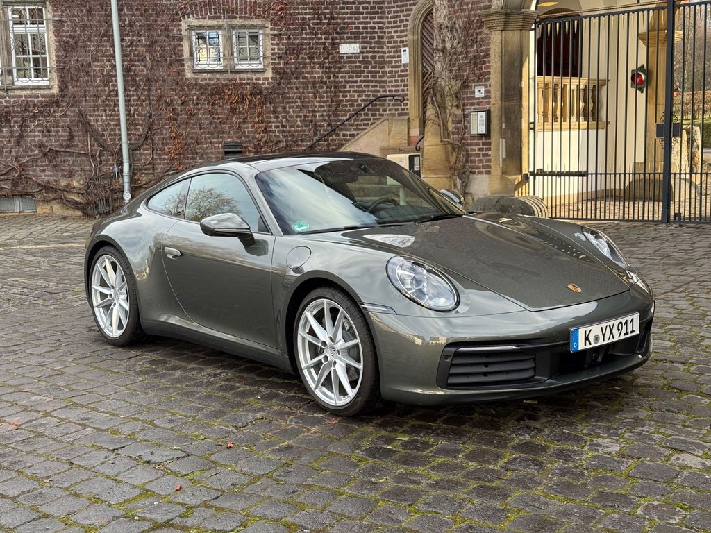 Porsche 992 2023