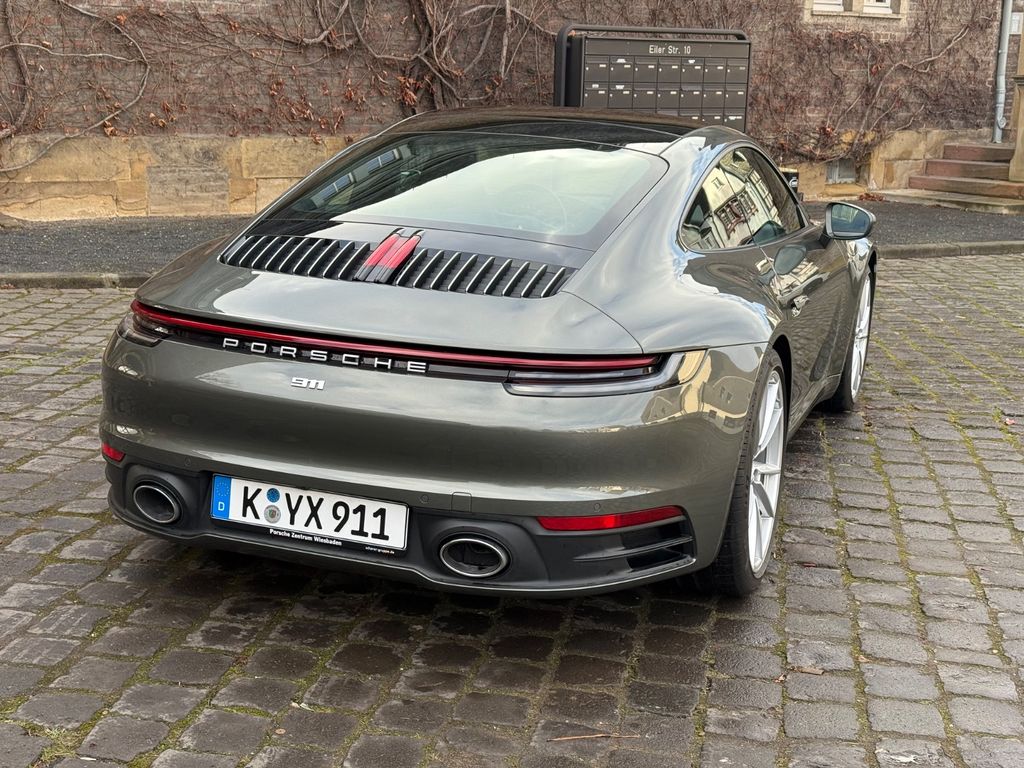 Porsche 992 2023