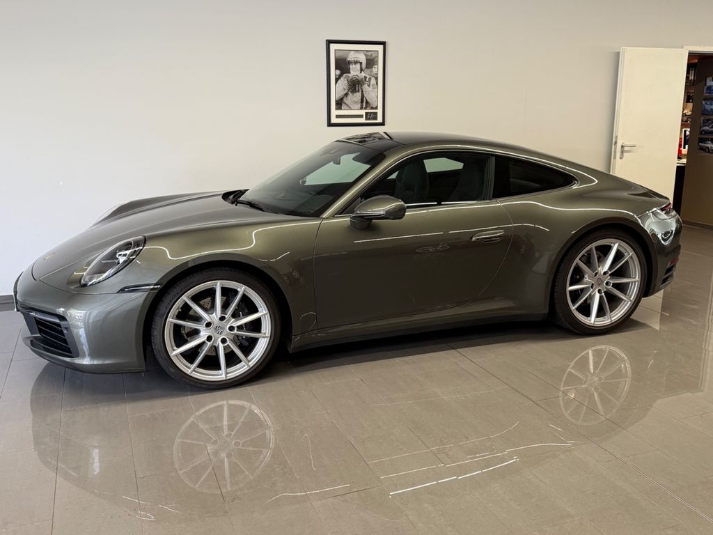 Porsche 992 2023