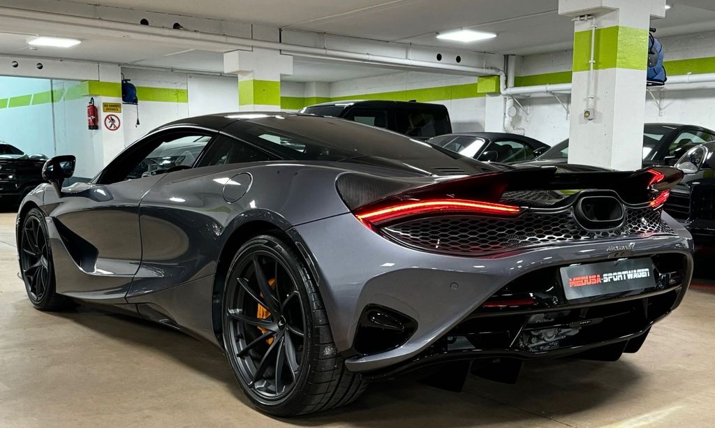McLaren 750S 2024
