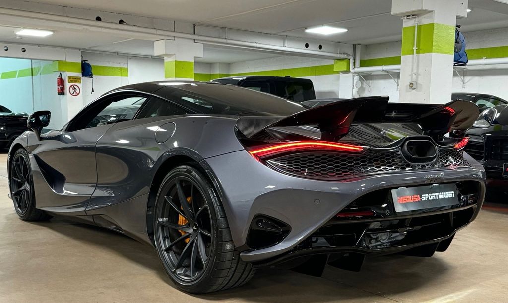 McLaren 750S 2024