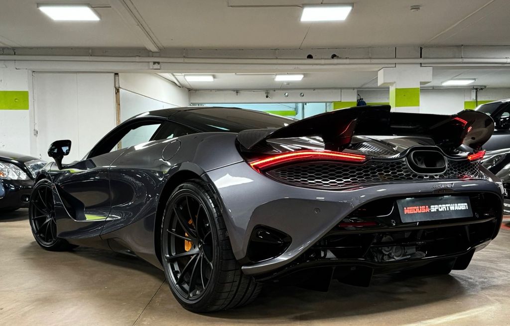 McLaren 750S 2024