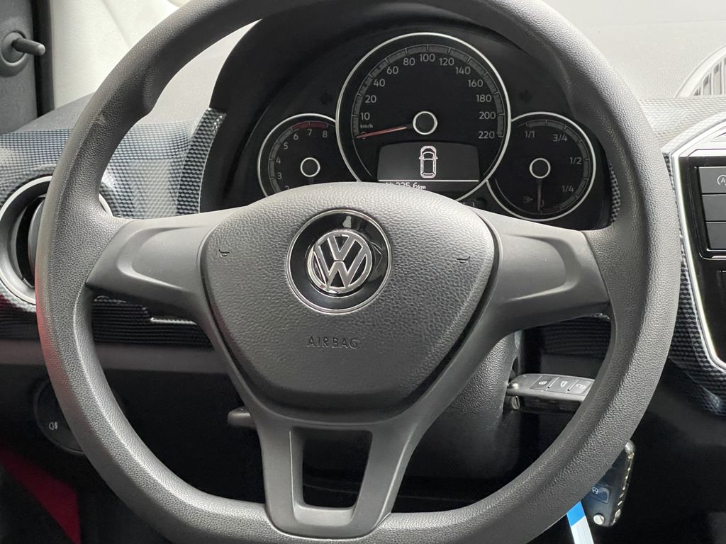 Volkswagen up! 2018