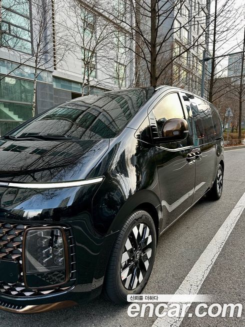 Hyundai Staria 2025
