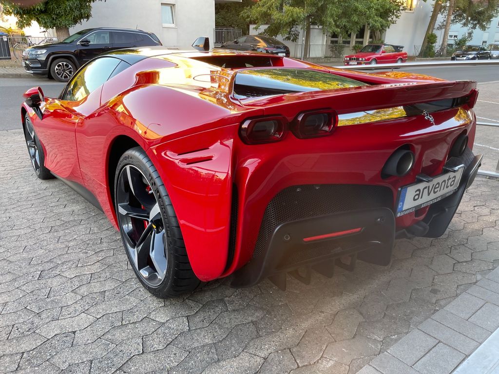 Ferrari SF90
