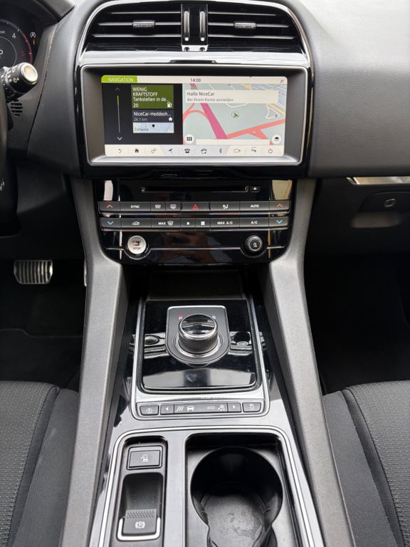 Jaguar F-Pace 2018
