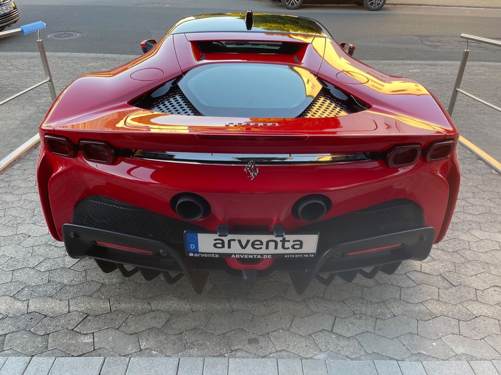 Ferrari SF90