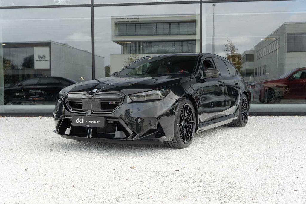 BMW M5 2025