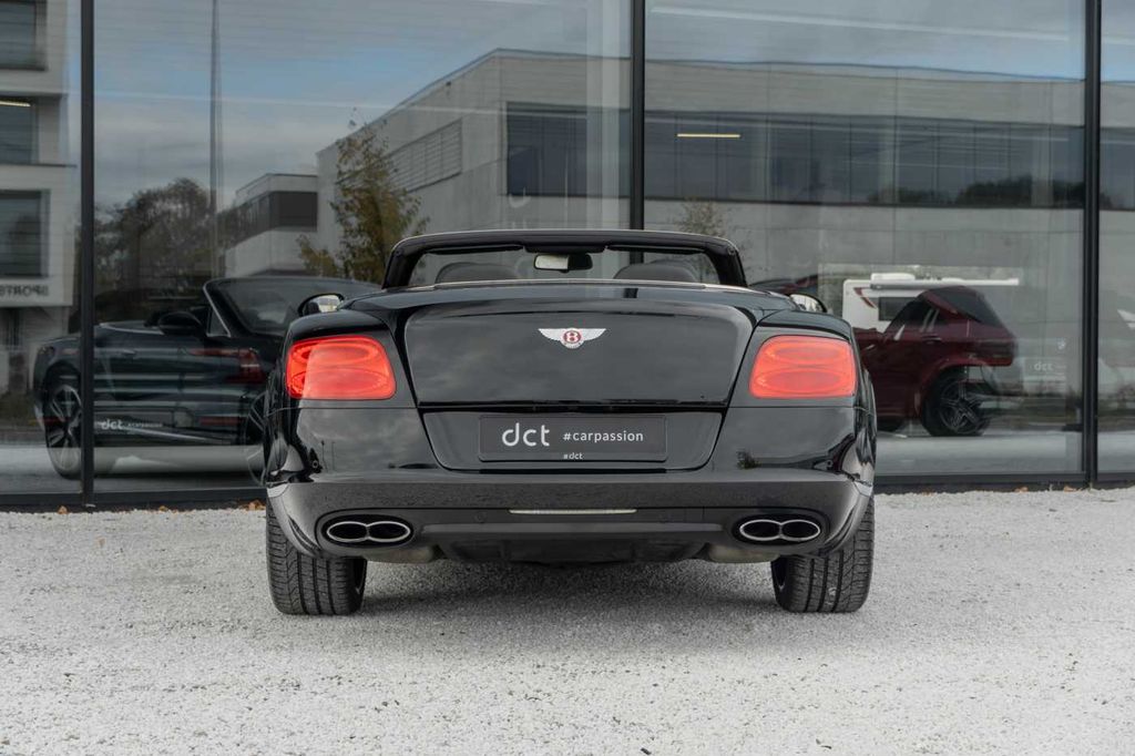 Bentley Continental GTC 2013