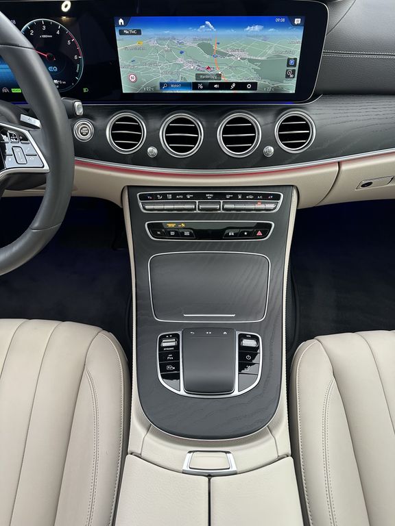 Mercedes-Benz E 300 2022