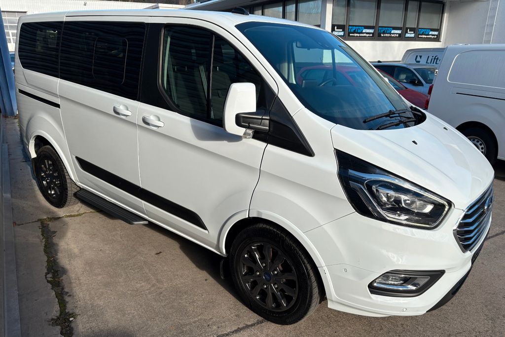 Ford Tourneo Custom 2021