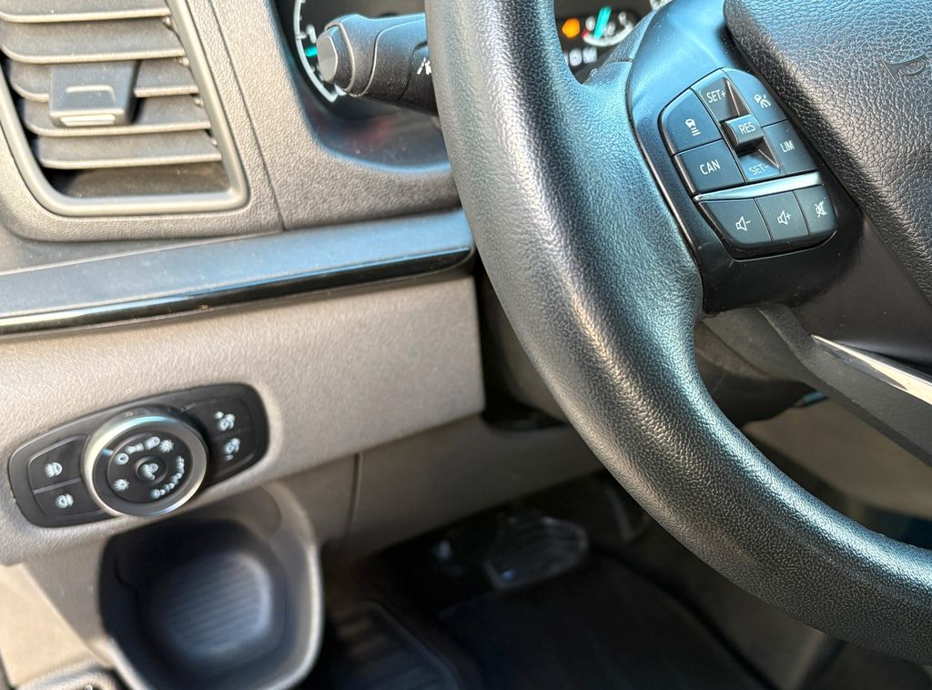 Ford Tourneo Custom 2021