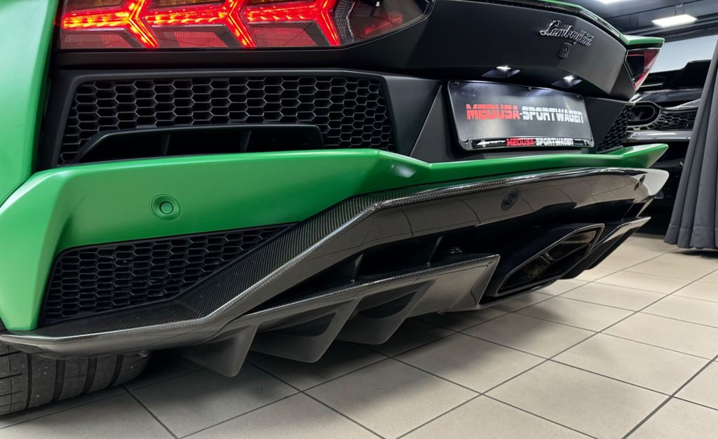 Lamborghini Aventador 2019