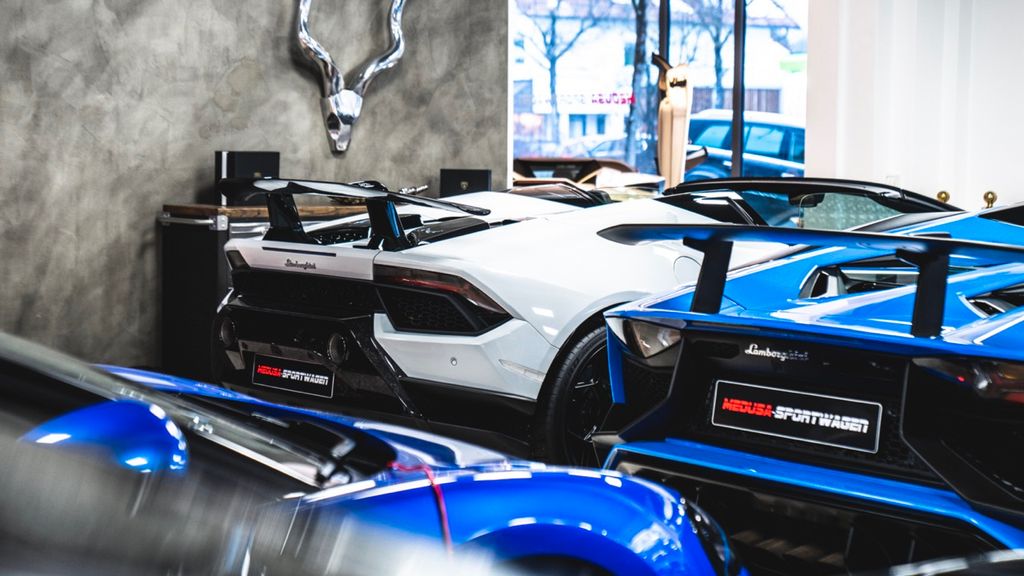 Lamborghini Aventador 2019