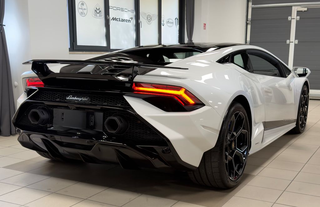 Lamborghini Huracán 2023