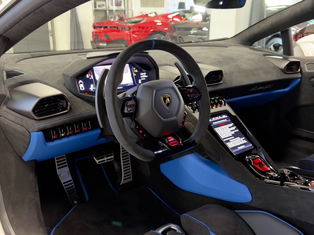 Lamborghini Huracán 2023