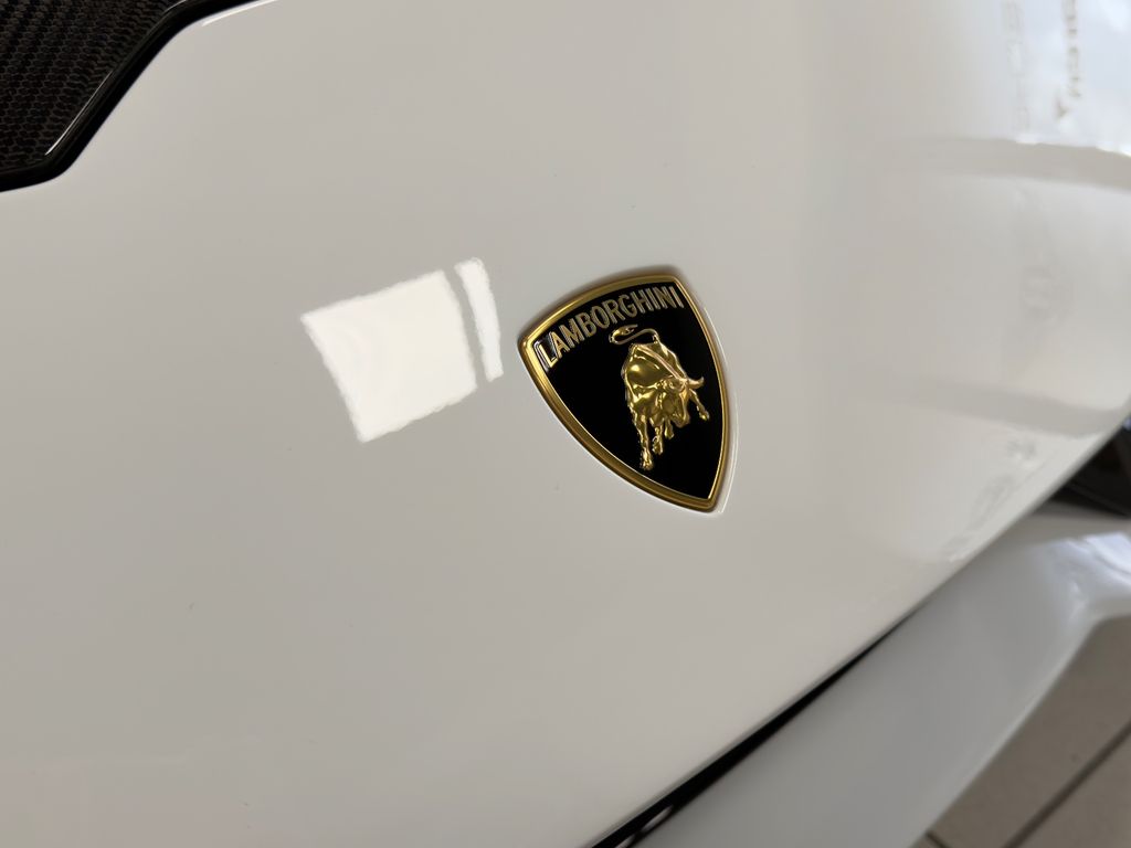 Lamborghini Huracán 2023