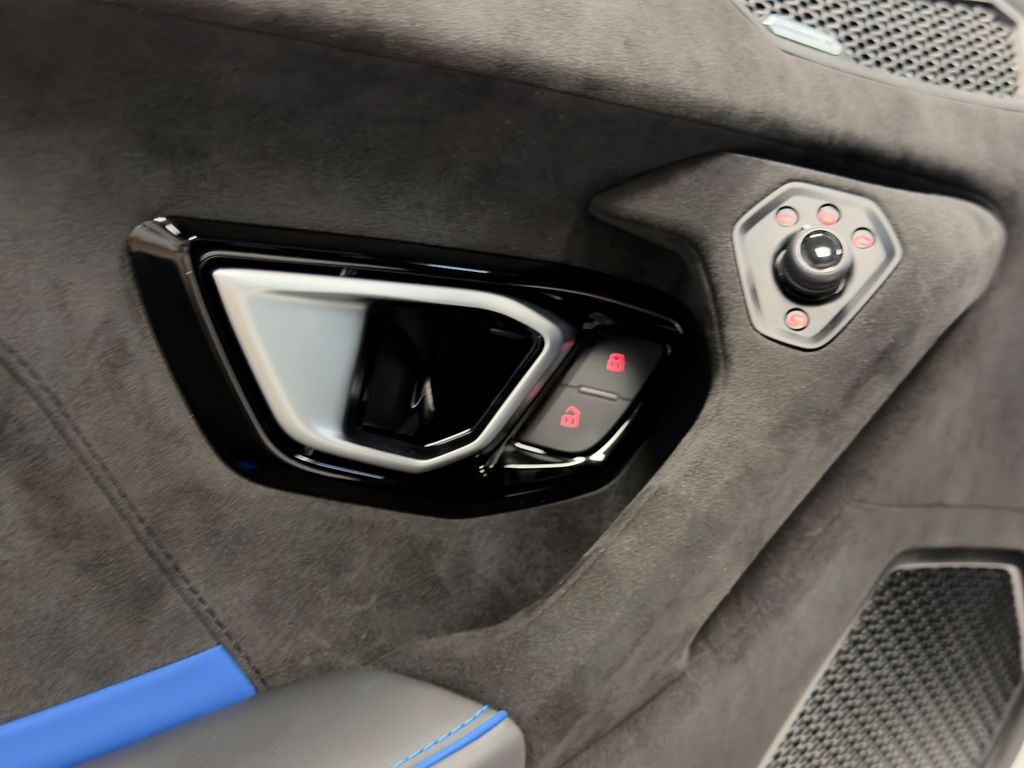 Lamborghini Huracán 2023