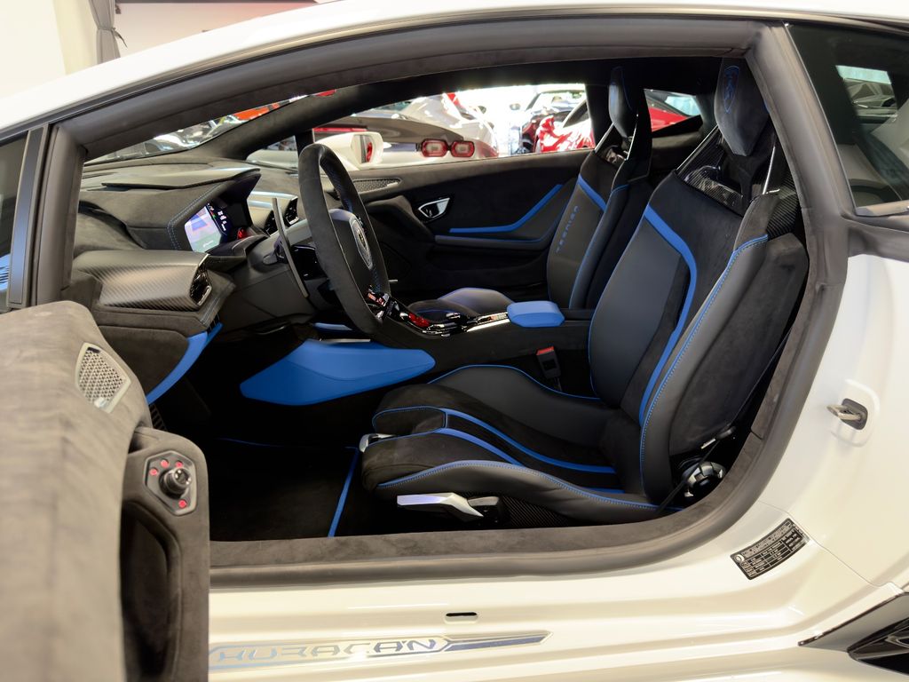 Lamborghini Huracán 2023