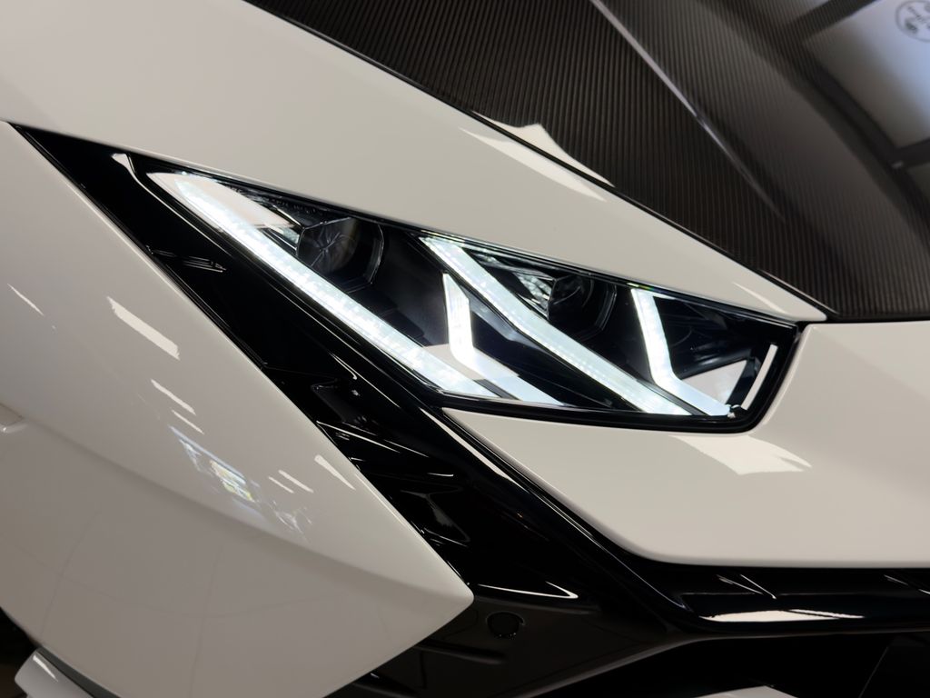 Lamborghini Huracán 2023