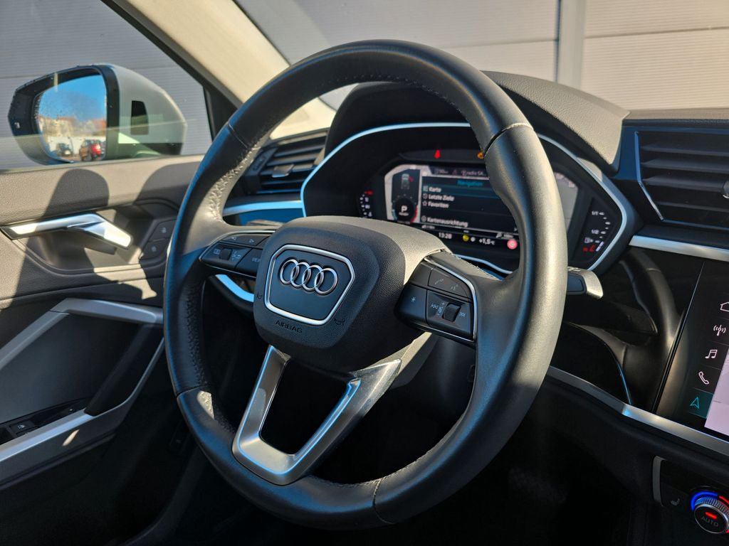 Audi Q3 2021