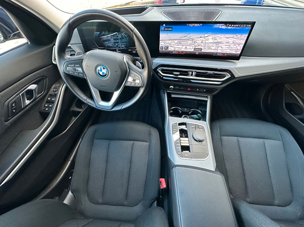 BMW 320 2022