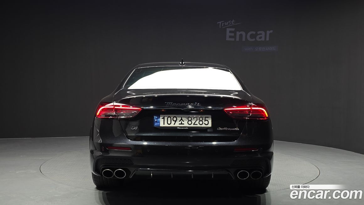 Maserati Quattroporte 2023