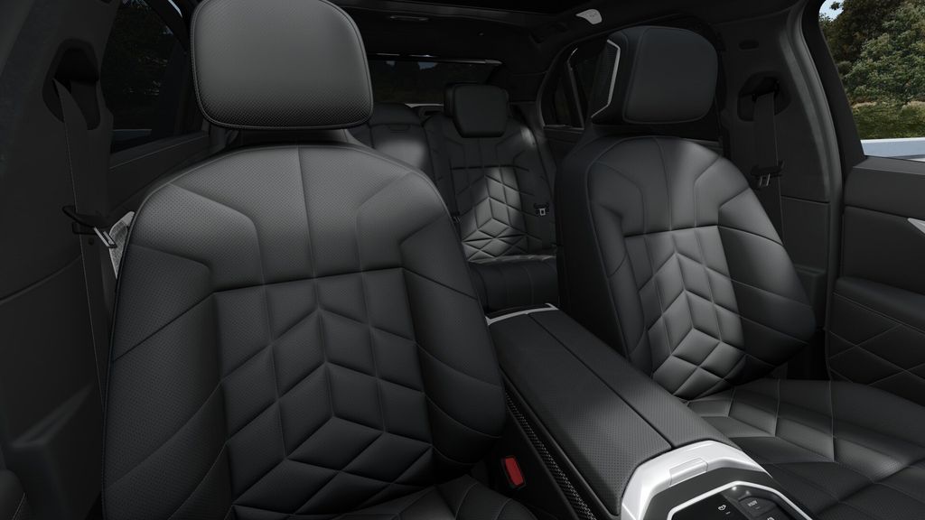BMW i7 2025