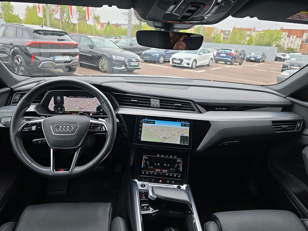 Audi e-tron 2022