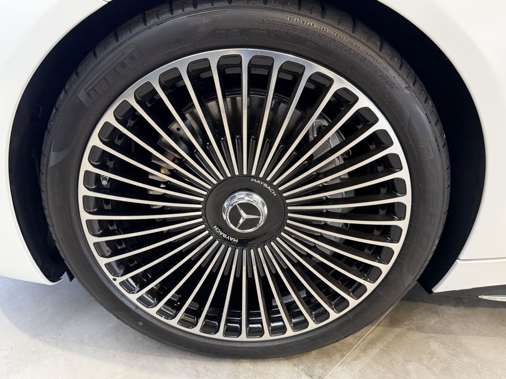 Mercedes-Benz SL 680 2025