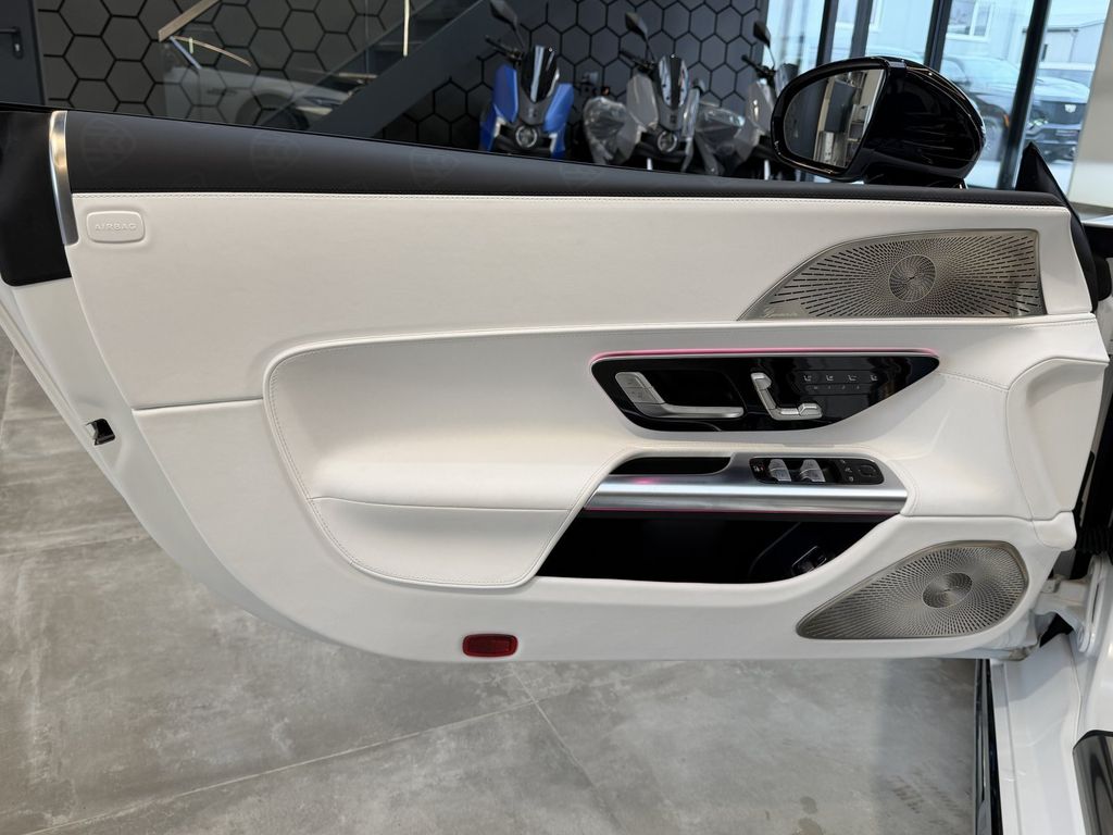 Mercedes-Benz SL 680 2025