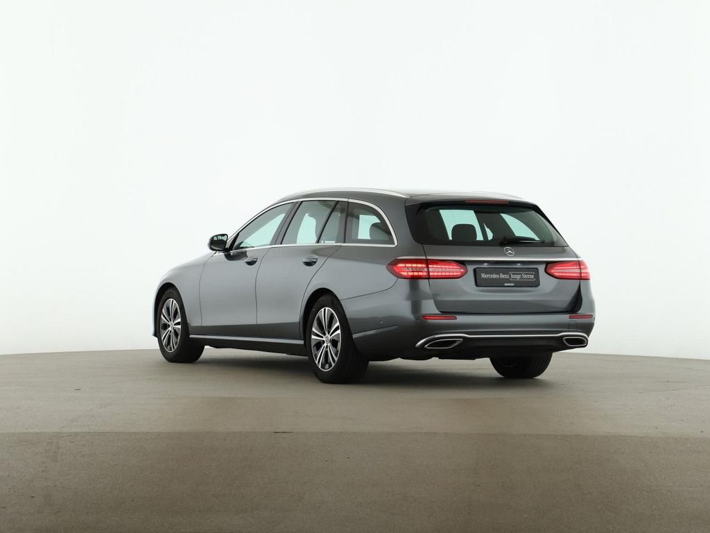 Mercedes-Benz E 220 2022