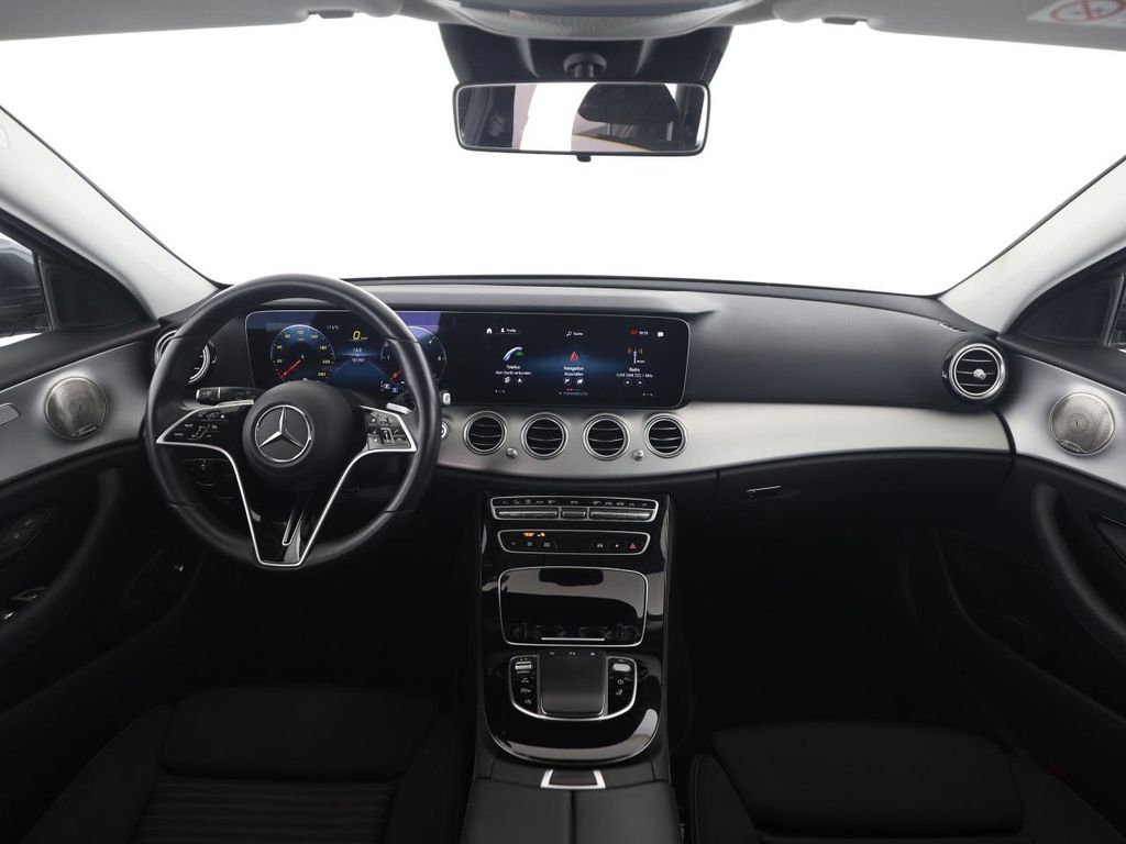 Mercedes-Benz E 220 2022