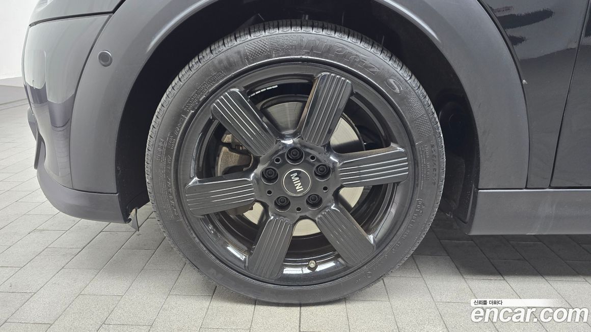 Mini Cooper Convertible 2023