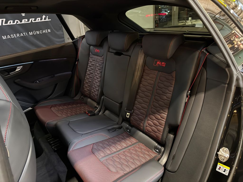 Audi RSQ8 2025