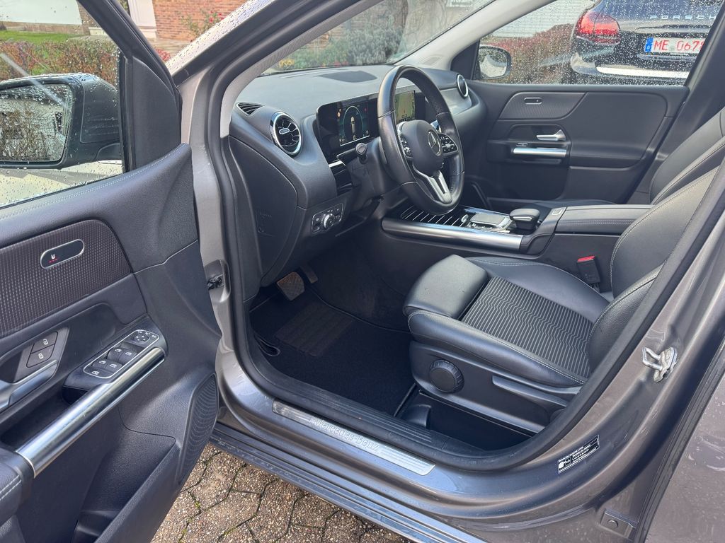 Mercedes-Benz B 220 2022