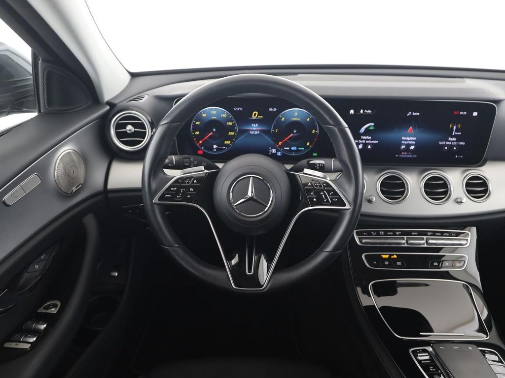 Mercedes-Benz E 220 2022