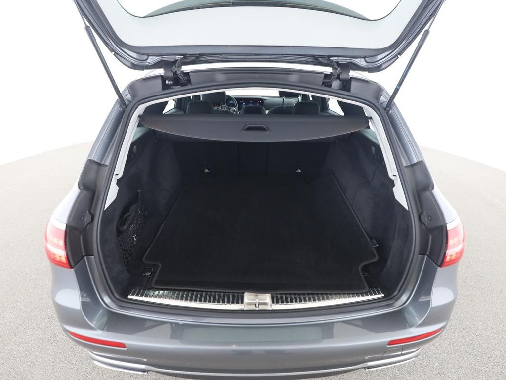 Mercedes-Benz E 220 2022