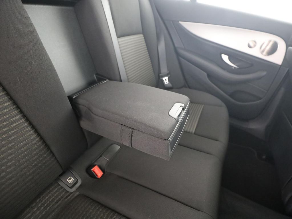 Mercedes-Benz E 220 2022