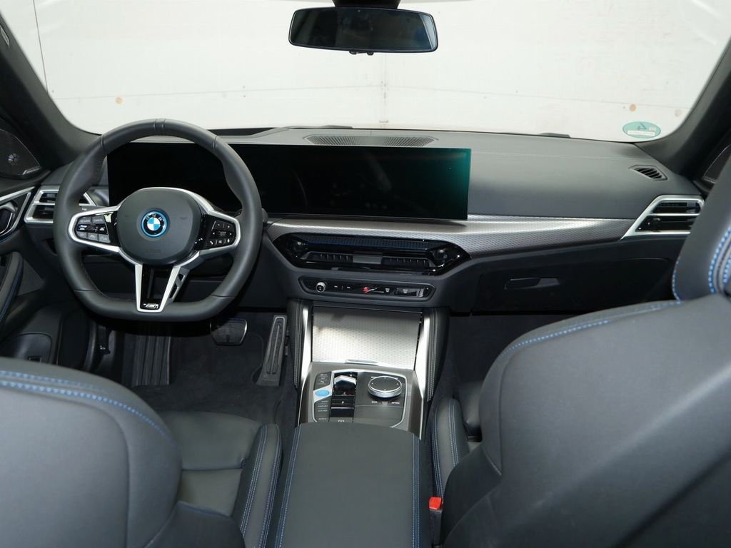 BMW i4 2025