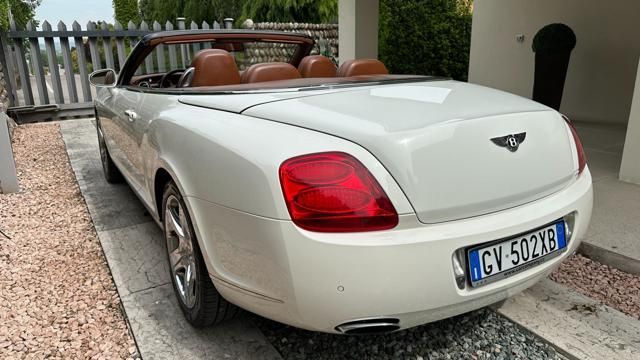 Bentley Continental GTC 2008