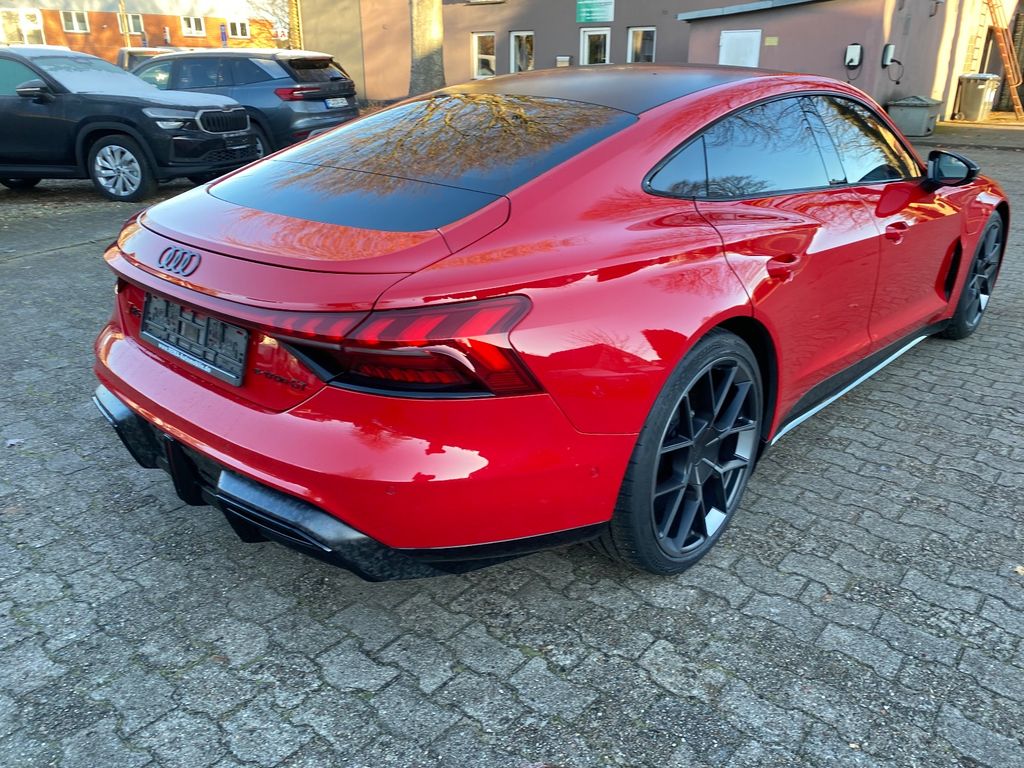 Audi RS e-tron GT 2025