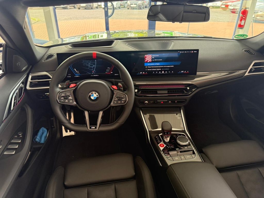 BMW M4 2025