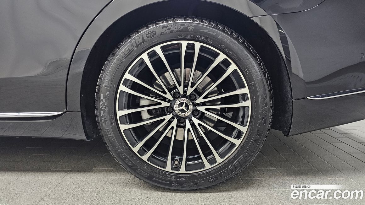 Mercedes-Benz S-Class 2022